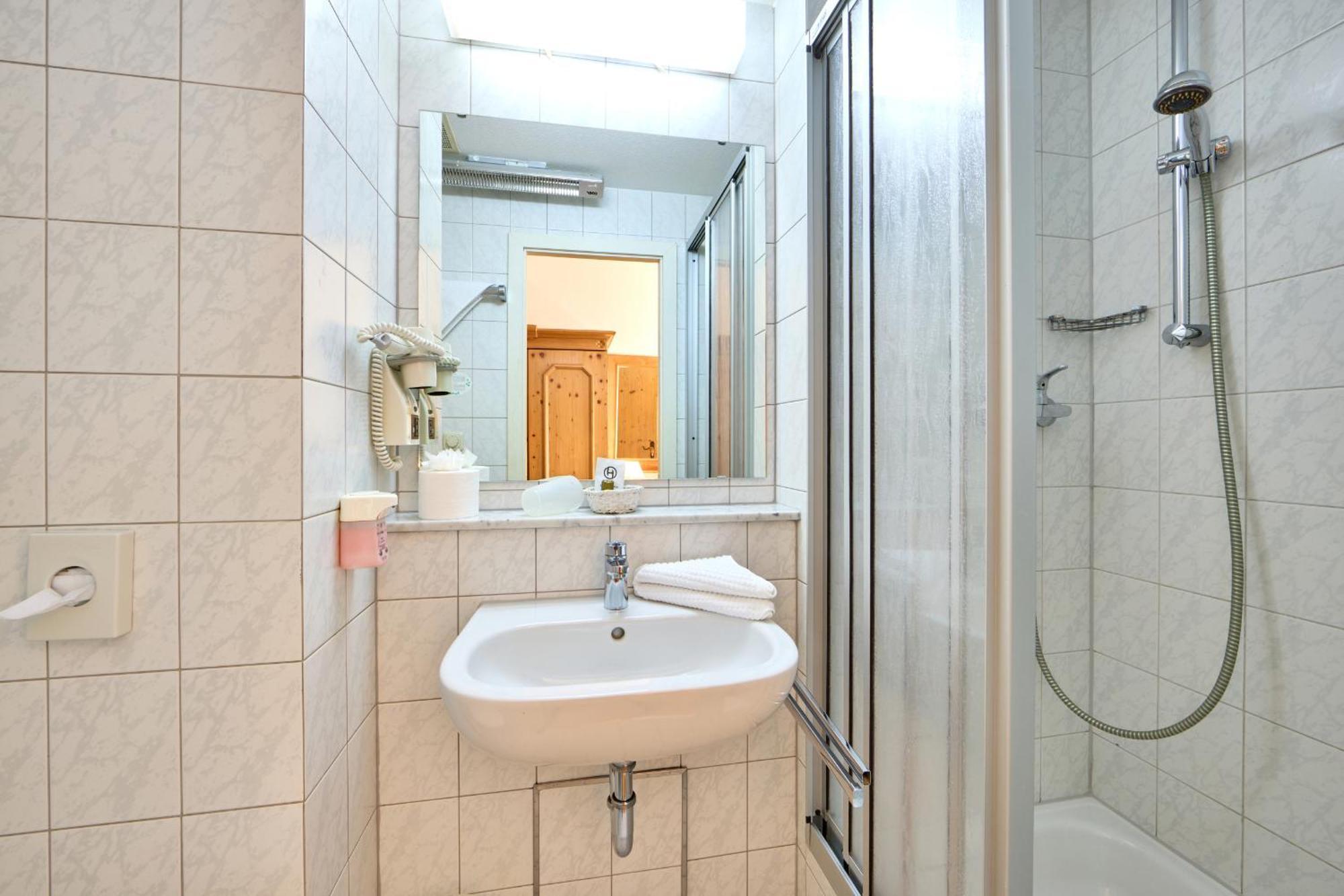 Hotel Drei Mohren Garmisch-Partenkirchen Ruang foto